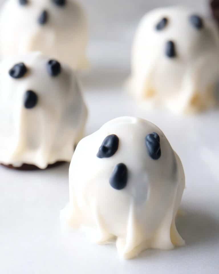 Halloween Oreo Truffle Ghosts Recipe
