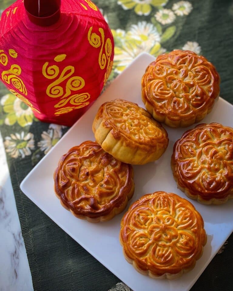 Traditional Mooncakes with Mixed Nuts Recipe